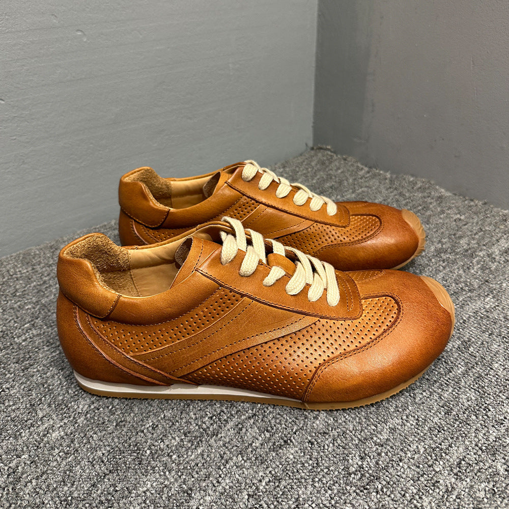 Men's leather sports shoes, featuring a breathable mesh design, with a classic yet fashionable style