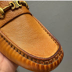 Handcrafted leather shoes by men, high-quality fashionable casual street shoes, men's footwear.