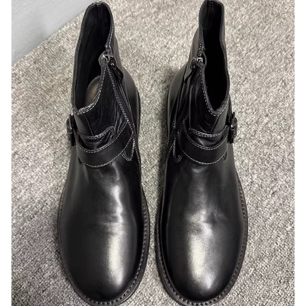 Handmade leather casual lace-up ankle boots for men. Genuine leather sole. Adjustable straps.