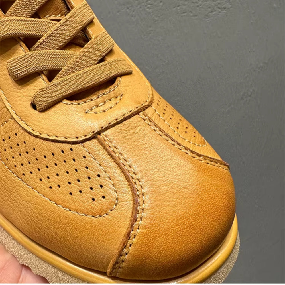 Leather hollowed-out breathable casual sneakers, retro-style perforated soft leather sports shoes