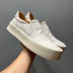 New men's high-quality leather casual loafers. Made of genuine leather. Shoes with a thick sole design.