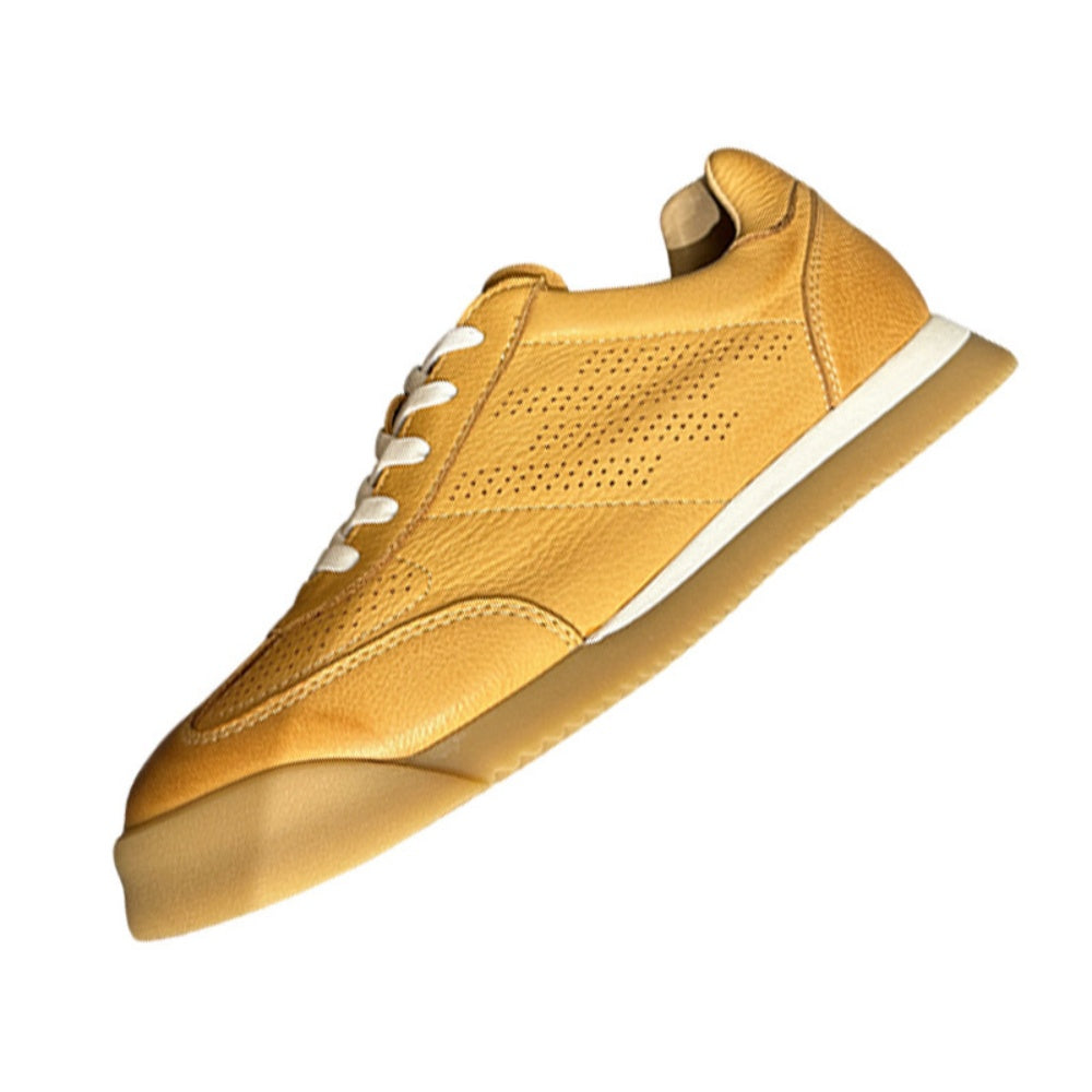 Classic fashion suits. Breathable running board-style men's shoes. Casual style sports shoes.