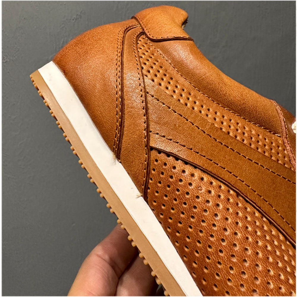 Men's leather sports shoes, featuring a breathable mesh design, with a classic yet fashionable style