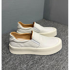 New men's high-quality leather casual loafers. Made of genuine leather. Shoes with a thick sole design.