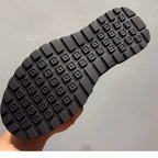 Men's boots combine both fashionable and retro styles, and they are also casual and sporty shoes.