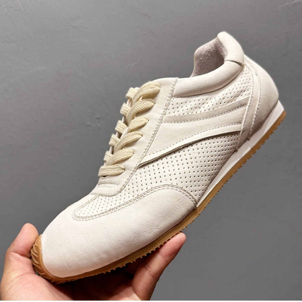 Men's leather sports shoes, featuring a breathable mesh design, with a classic yet fashionable style