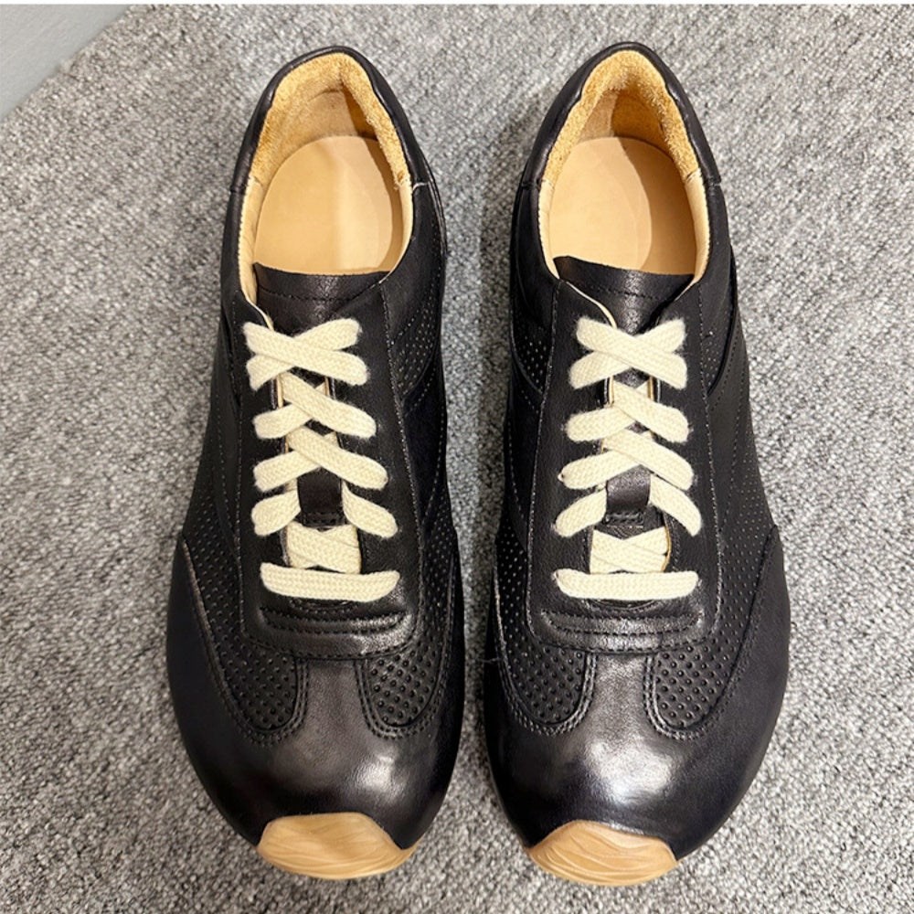 Men's leather sports shoes, featuring a breathable mesh design, with a classic yet fashionable style