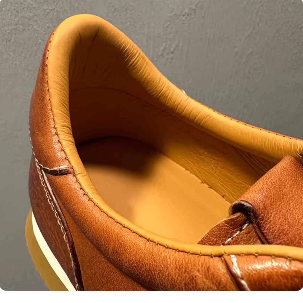 Men's retro leather training shoes, in a sports shoe style, with a retro and lightweight design