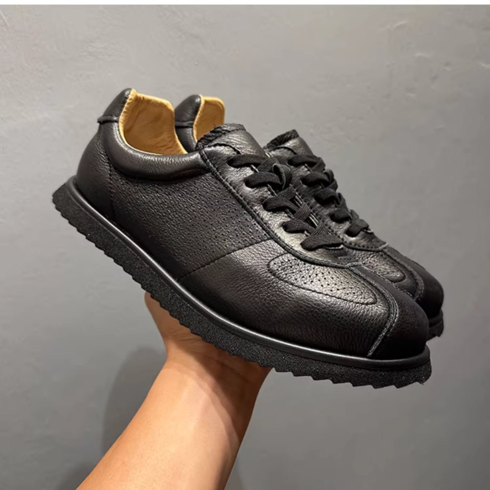 Leather hollowed-out breathable casual sneakers, retro-style perforated soft leather sports shoes
