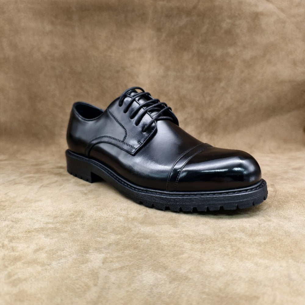 My men's business formal leather shoes, with a retro casual style, men's shoe model, lightweight