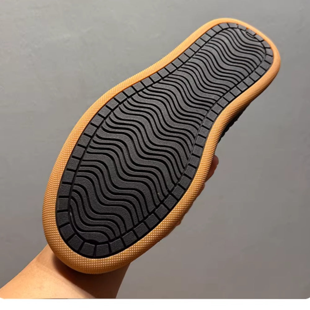 New trendy high street style leather high-top shoes, retro thick-soled fashionable high street boots