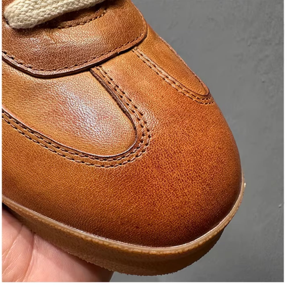 Bumika Casual Men's Shoes - Retro Style, Handmade, Leather Upper, Flat Sole, Lightweight