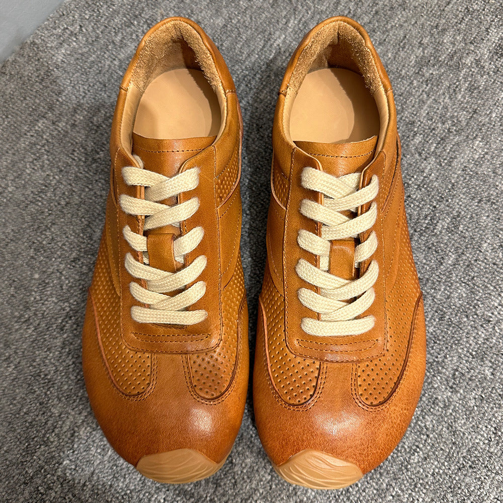 Men's leather sports shoes, featuring a breathable mesh design, with a classic yet fashionable style