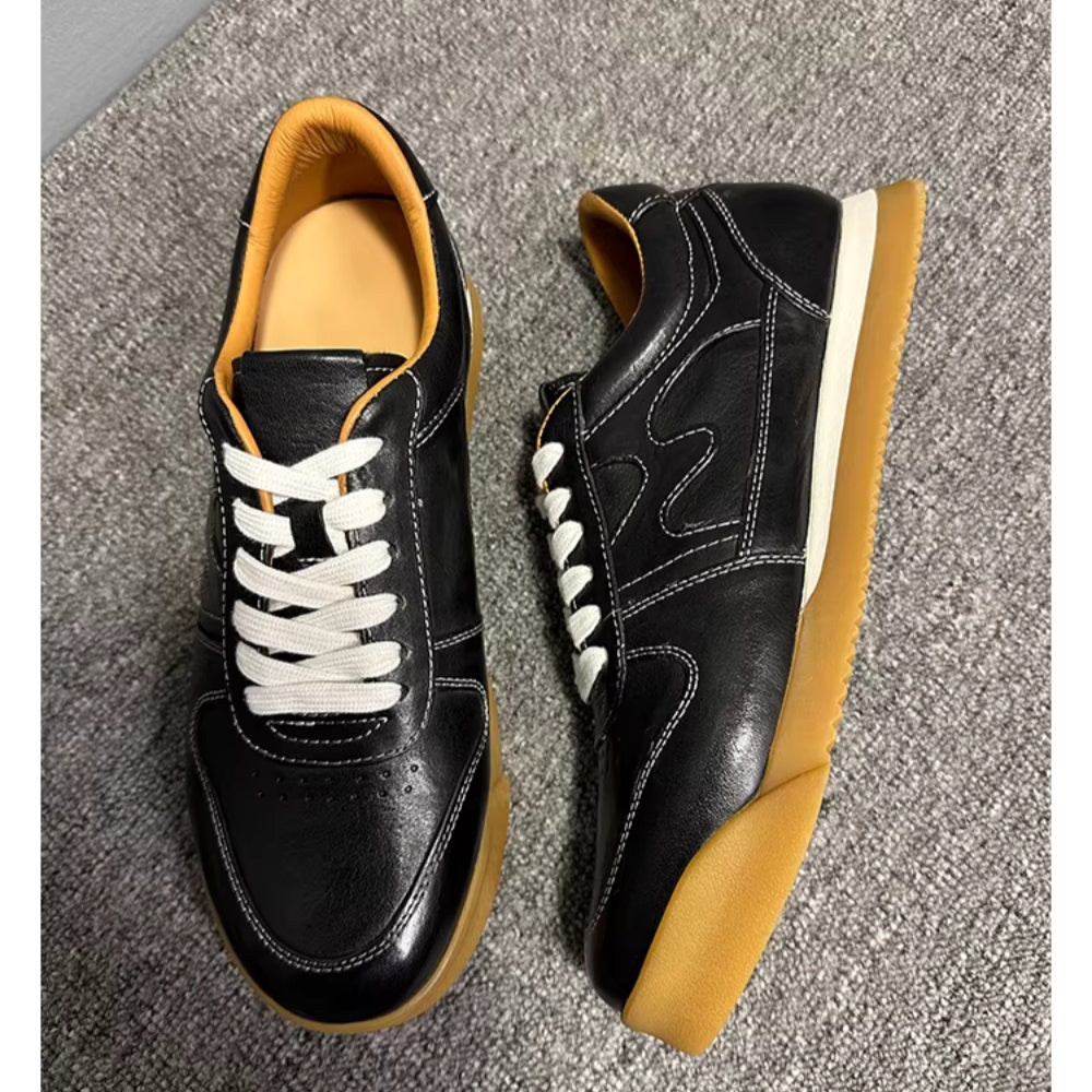 Comfortable and soft interior men's training shoes. Leather sole sports casual shoes.