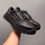 Men's boots combine both fashionable and retro styles, and they are also casual and sporty shoes.