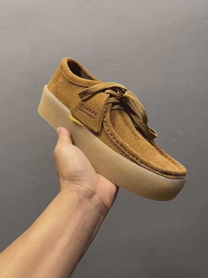 Leather casual shoes, thick sole design, heightening effect, comfortable yet fashionable shoes.