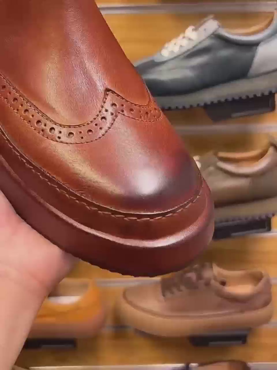 Men's new high-top shoes  Men's fashionable leather shoes  Men's leather foot covers for casual shoes